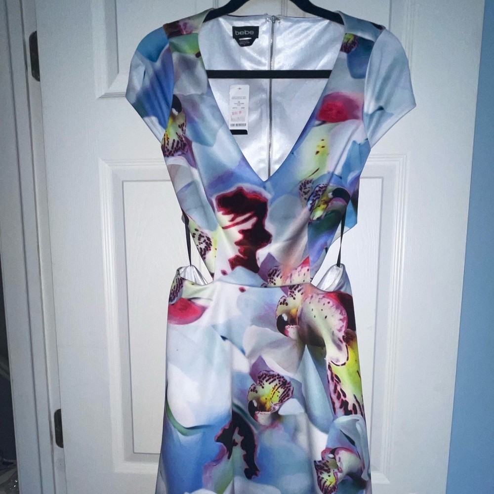 Bebe dress size 10 nwt